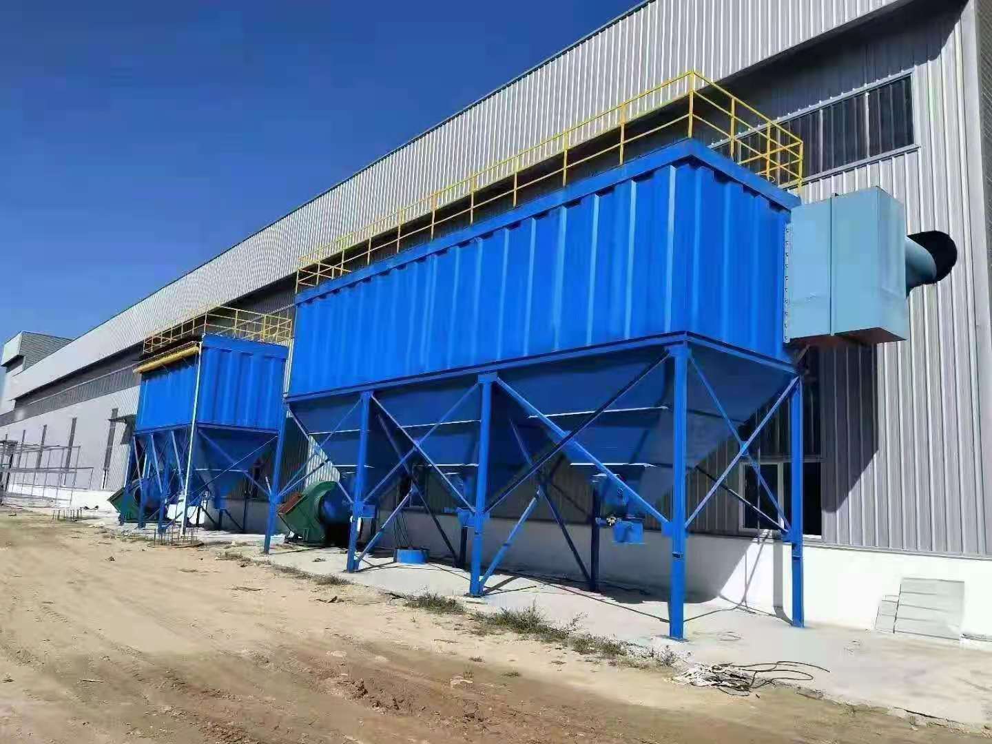 新型塑烧板除尘器在冶金制作中的应用(图1) 塑烧板除尘器